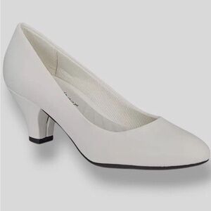 EASY STREET Womens White Fabulous Round Toe Block Heel Slip On Pumps Shoes 8 M